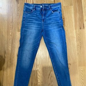 American Eagle Mid Wash Hi-Rise Jegging size 10